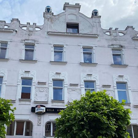 Hotel Bila Ruze Strakonice Esterno foto