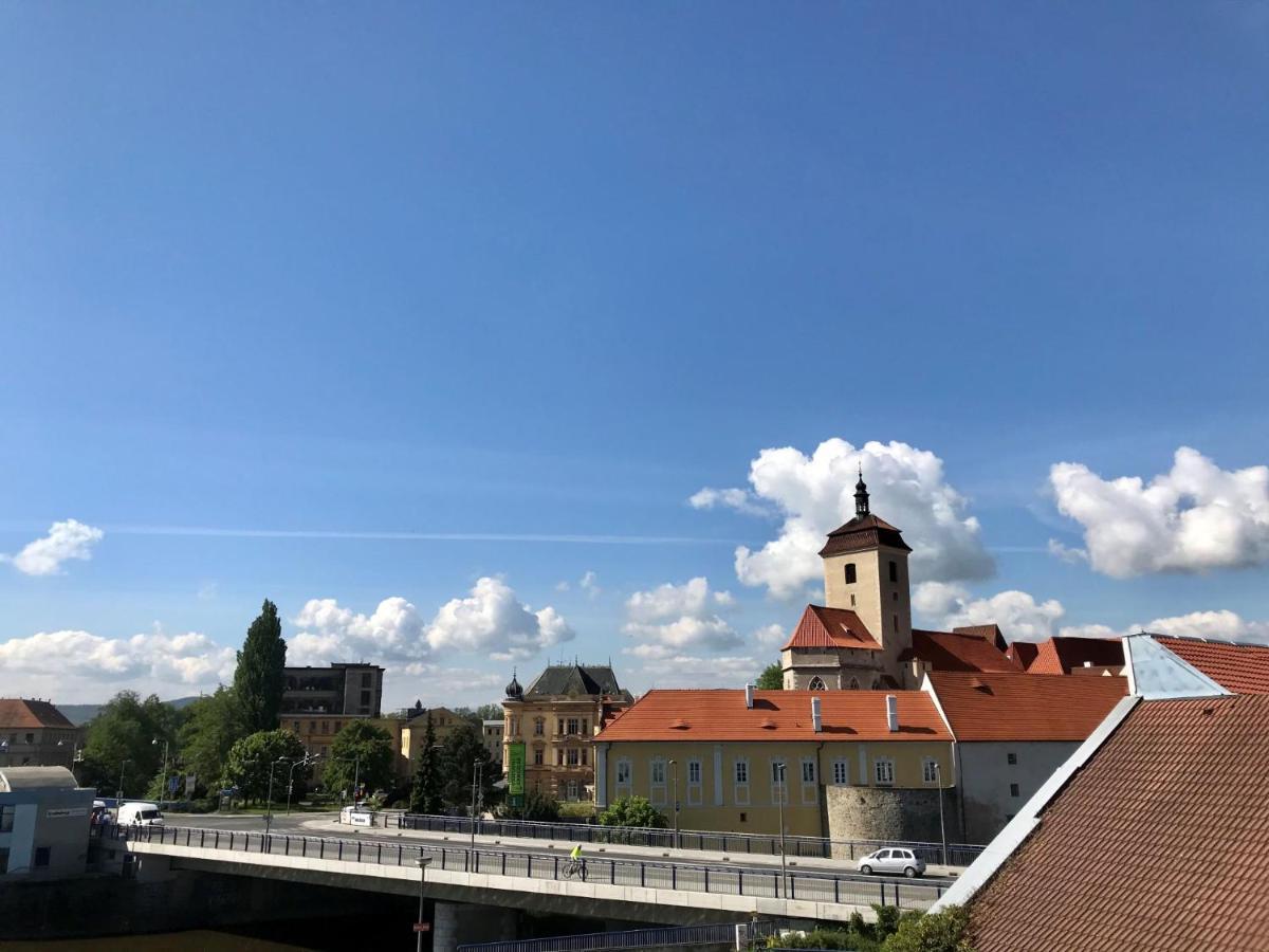 Hotel Bila Ruze Strakonice Esterno foto