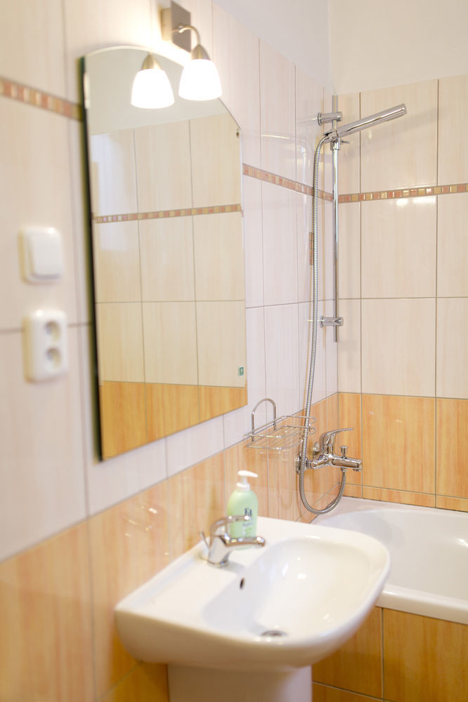 Hotel Bila Ruze Strakonice Esterno foto